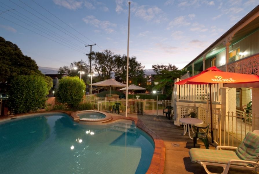 Get the motel accommodation near Brisbane Airport – Airport Wooloowin Motel