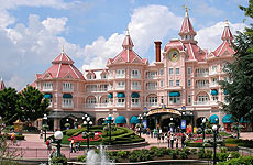 Traveling to make you a global citizen