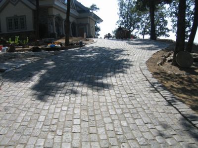OLD COBLESTONES by LUXURYSTYLE.ES . RECLAIMED COBLESTONES . GRANIT PAVERS
