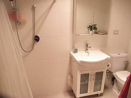 Glebe - Furnished room with city views   $220pw