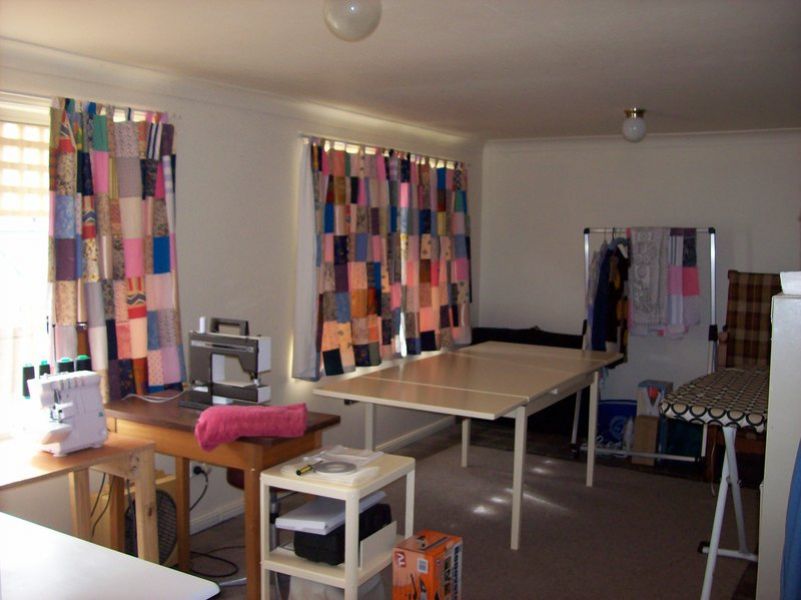 Relaxed living in country town  ... Young  NSW  ... 4 Bedroom home