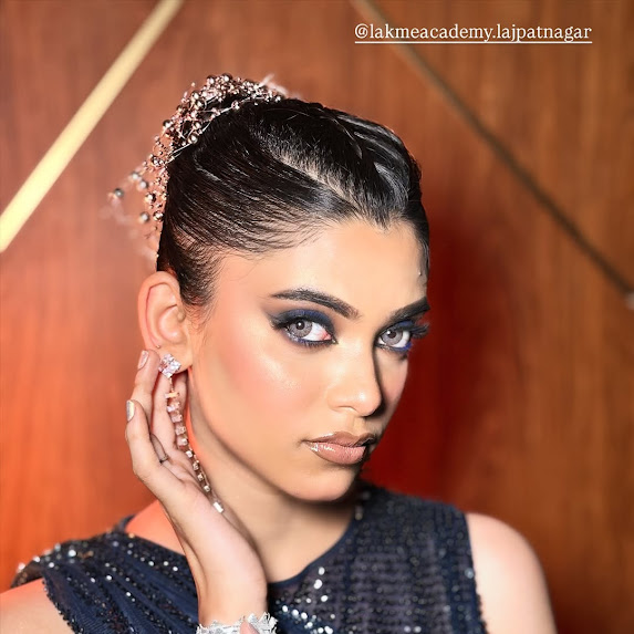 Lakmé Academy Powered By Aptech – Professional Makeup Training in Lajpat Nagar