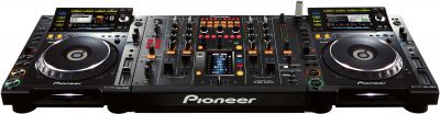 NEW DJ SET 2x PIONEER CDJ-2000 & 1x PIONEER DJM-2000 MIXER + HDJ 2000 HEADPHONEat 2650 Euro