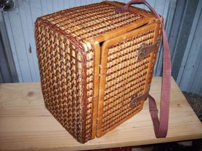 LARGE CANE LINE PICNIC BASKET