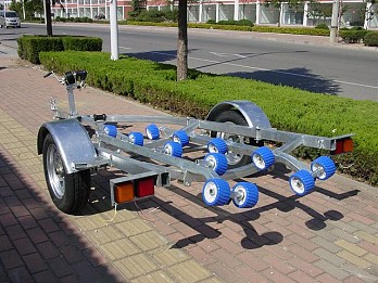 Get Single Jet Ski Trailer with Brake from Foxy Trailers