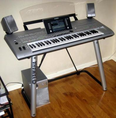 FS: Yamaha Tyros 4 Arranger Workstation