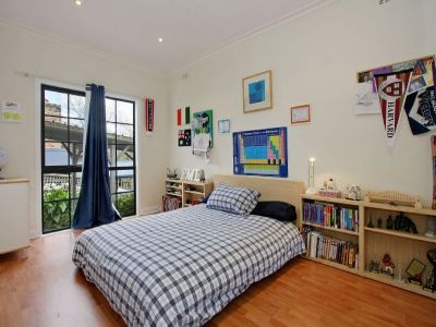 3 Bedroom, 2 bath comprised house for sale in Croydon, VIC 3136