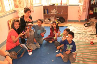 Volunteer in a Nepali orphanage