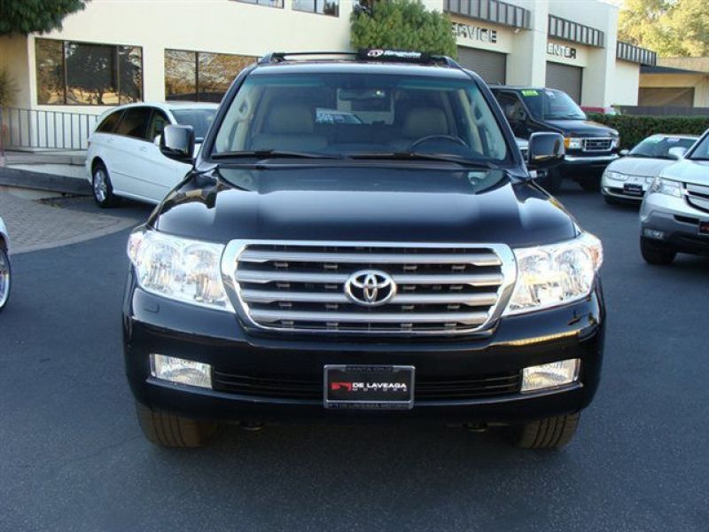 Selling my Toyota land cruiser 2011