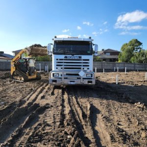Reliable Tipper Bobcat Hire Melbourne | BOB’S EARTHMOVING