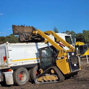 Reliable Tipper Bobcat Hire Melbourne | BOB’S EARTHMOVING